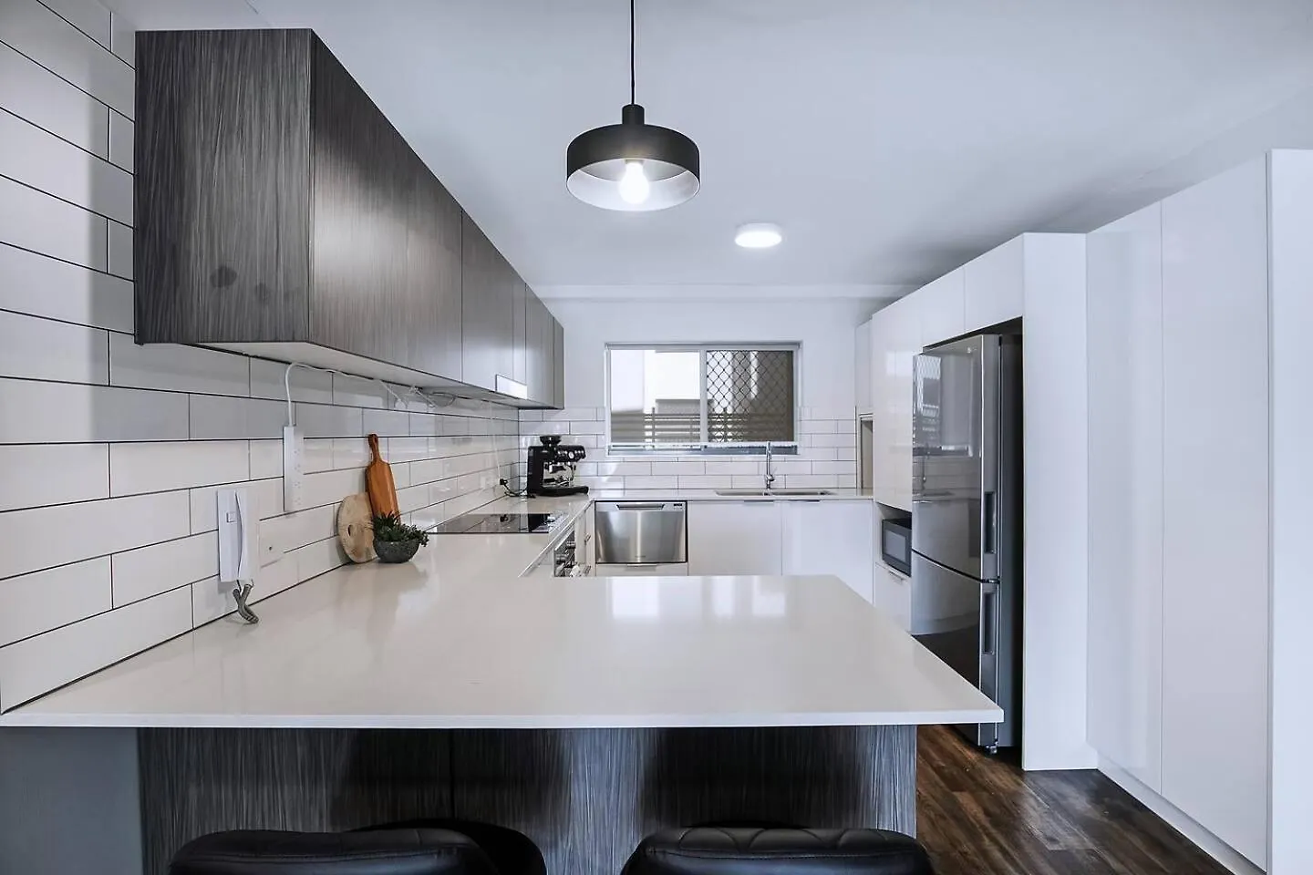 Apartamento Centro At Toowong - Modern Spacious Living With Pool Brisbane Austrália