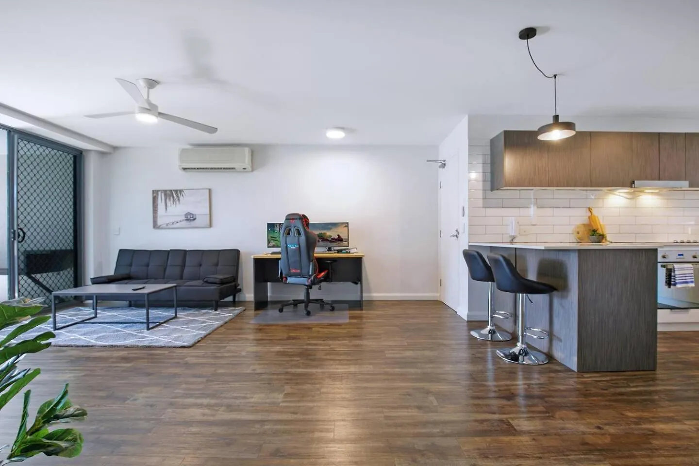 Centro At Toowong - Modern Spacious Living With Pool Brisbane 0*,